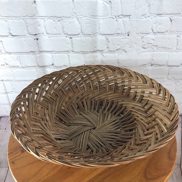 Other - Round Wicker Fruit Bowl / Basket
